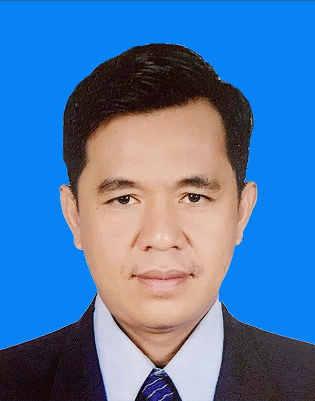 Dr.Heng Naret